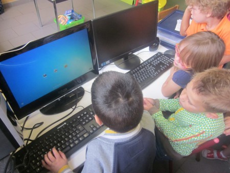Wij werken met de computer in de klas!